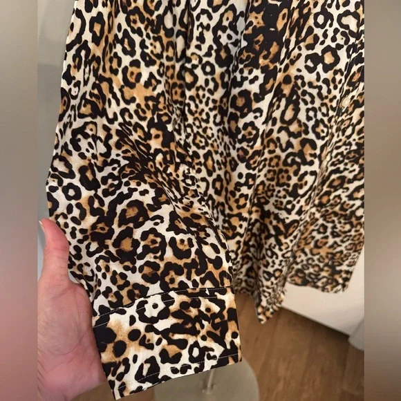 Talbots 3X Leopard Print Button-Up Shirt Casual Animal print Women’s - Picture 8 of 10